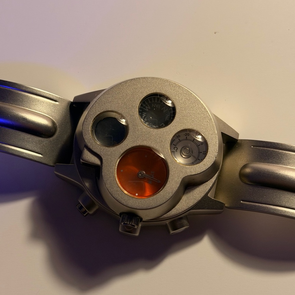 Funky Watch - Picture 2 of 11